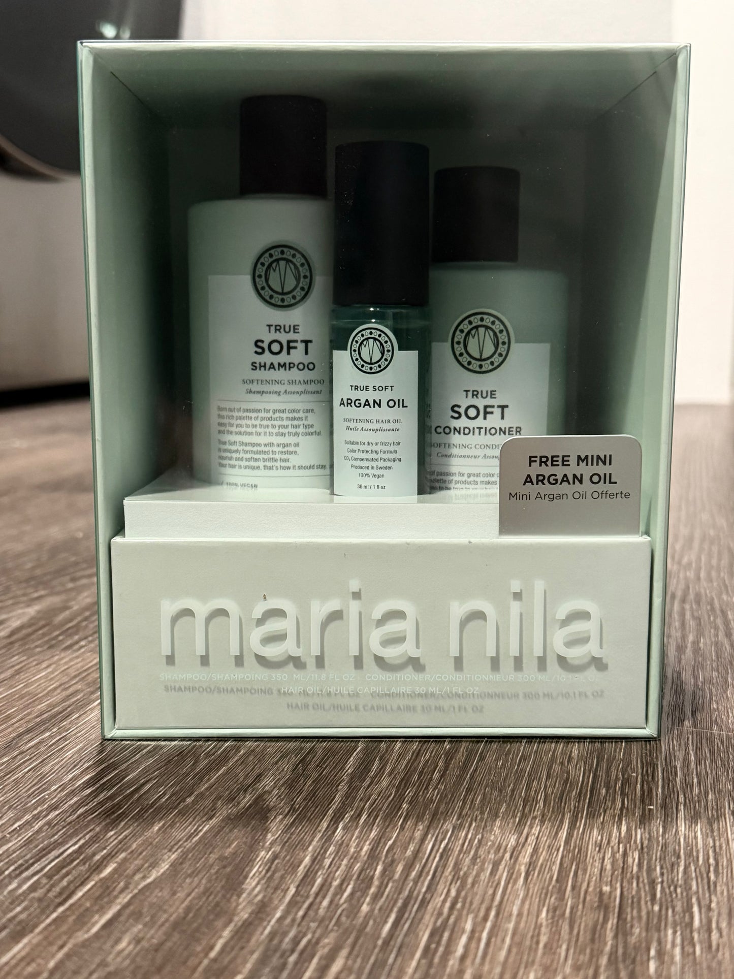 Maria Nila True Soft Beauty Box